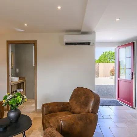 Dans Le Cotentin Avec Jacuzzi Professionnel Sous Un Dome Vitre Дом отдыха