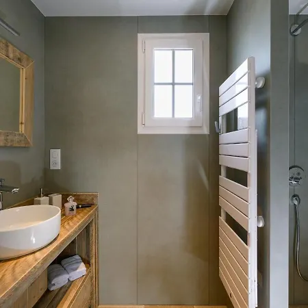 Dans Le Cotentin Avec Jacuzzi Professionnel Sous Un Dome Vitre