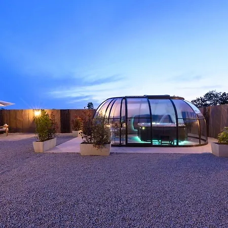 Dans Le Cotentin Avec Jacuzzi Professionnel Sous Un Dome Vitre * Saint-Sauveur-le-Vicomte